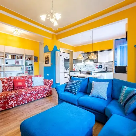 Apartment Joivy Family Flat With Garden And Parking Genoa